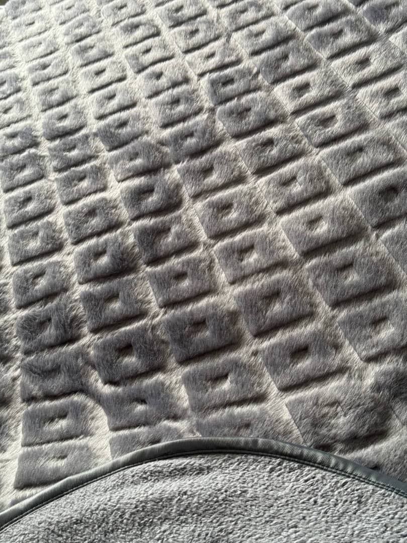 تصویر 1 از بهترین قیمت پتو لاوین مناسب فصل زمستان